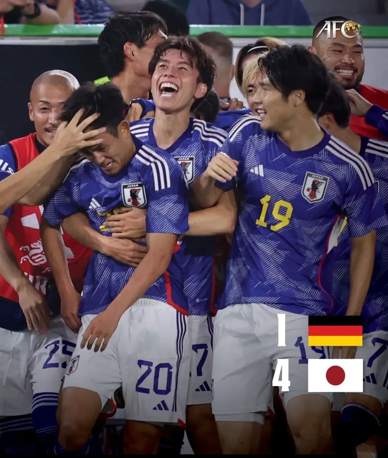 日本队鏖战德国队,马龙点燃赛场 日本队鏖战德国队,马龙点燃赛场