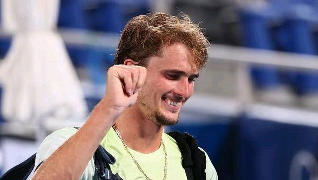 戴维斯杯逆转年终总决赛，兹维列夫状态火热