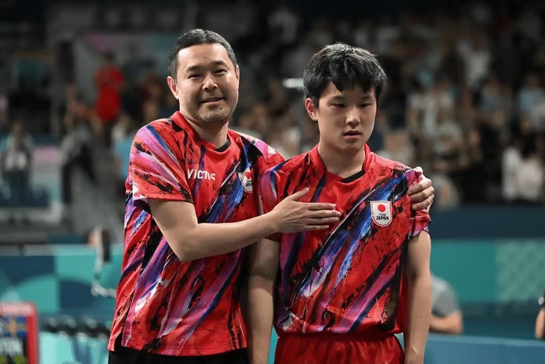 日本队力克葡萄牙队，张本智和点燃赛场