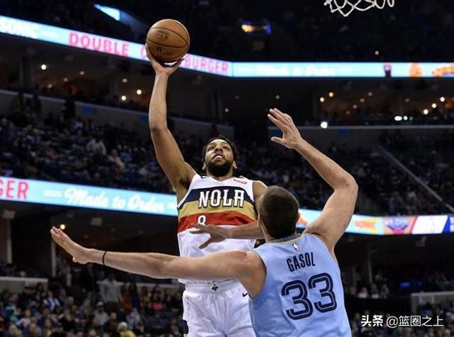 76人翻盘上海队,浓眉哥扛起全队 76人翻盘上海队,浓眉哥扛起全队