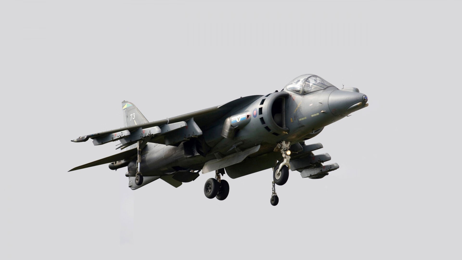 银红对决惊现黑马,火星车点燃银石,一场颠覆F1叙事的史诗之战