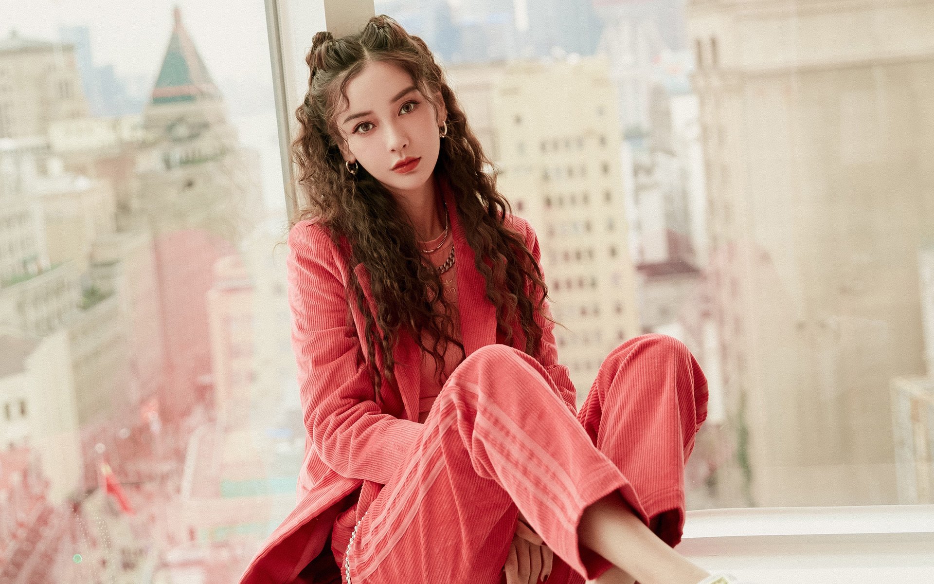 红白狂潮淹没绿茵,莱比锡的德国战车为何让贝蒂斯嗅到世界杯火药味