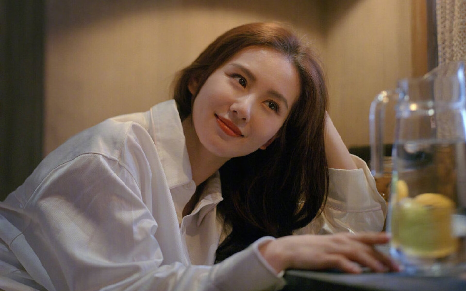 欧冠半决赛巅峰对决，尼日利亚新星闪耀，力克瑞典铁壁胜出