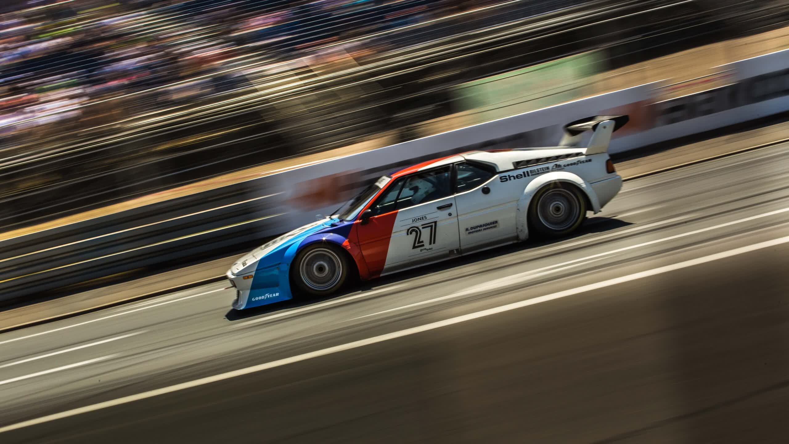 爱游戏下载-当南美狂想曲遭遇红黑风暴，巴拉圭对阵AC米兰，德里赫特持续制造杀伤的虚拟史诗