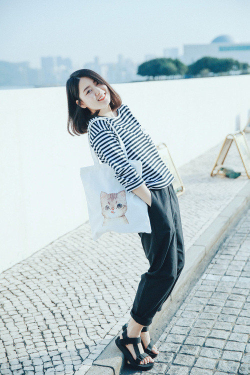 爱游戏官网-当北京的光，照亮菲尼克斯的夜，一场横跨大洋的胜利辩证法